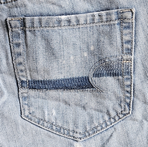 American Eagle Distressed Jean Shorts in Women's Size 8 - Picture 6 of 16